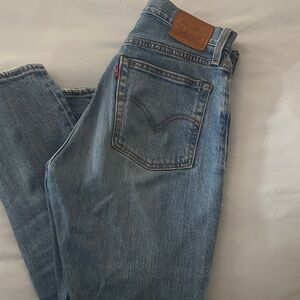 Levi's Classic Blue Jeans with Brown Patch